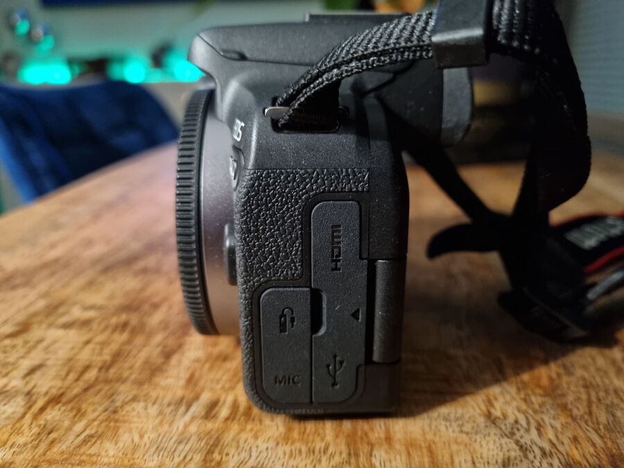 Canon EOS R10 24MP Mirrorless System Camera - Black (Body Only) Mint Condition